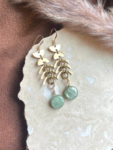 Load image into Gallery viewer, Fish tale brass set
